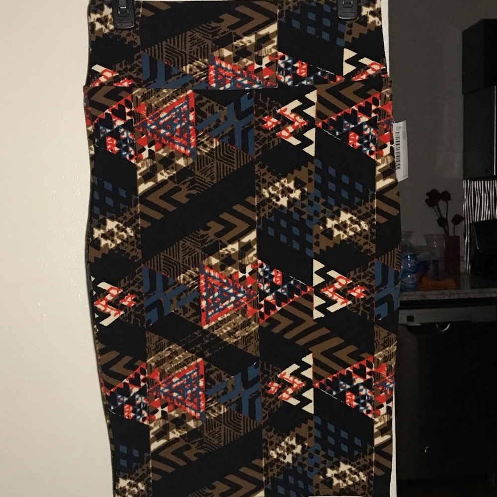 Geometric  Lularoe Cassie Pencil Skirt S NWT